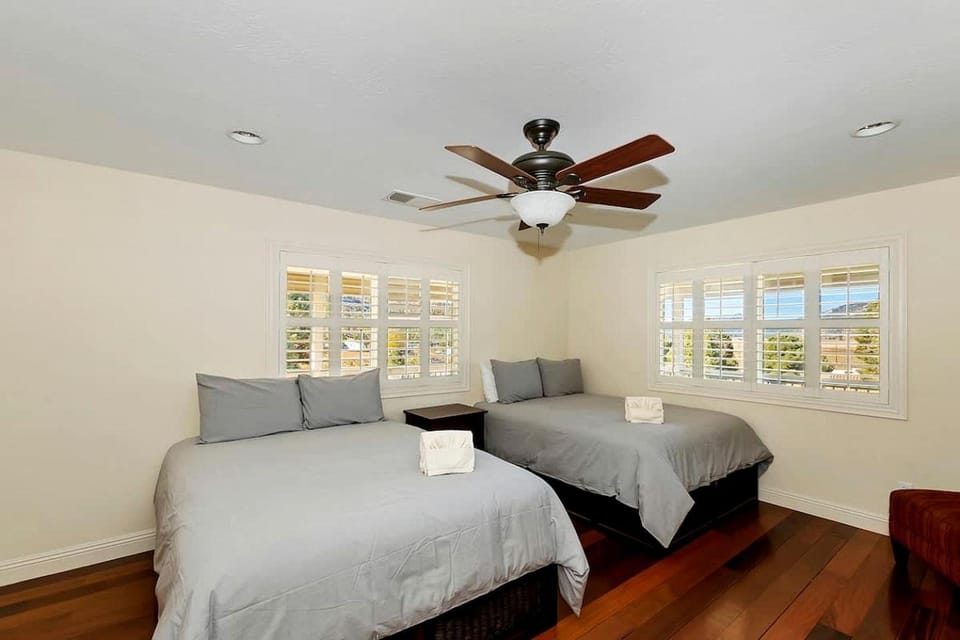 Fantastic Group Cabin with Fireplace and Spacious Game Room in Big Bear City, California Cabin in Big Bear
