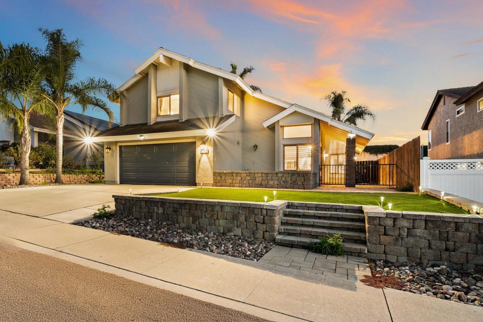 Entire Private Home with 6 Bedrooms, Garage, Gated Lot, Get 2 Homes in Rancho, Available Now House in Rancho Penasquitos