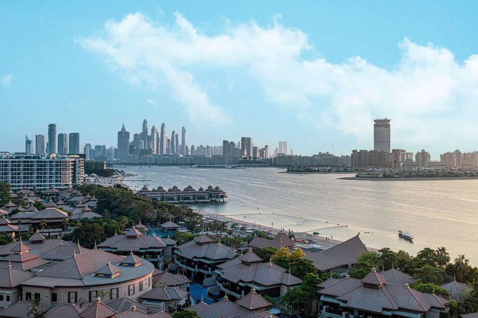 Luxe Royal Amwaj Palm Jumeirah Beach Access Apartment in Dubai