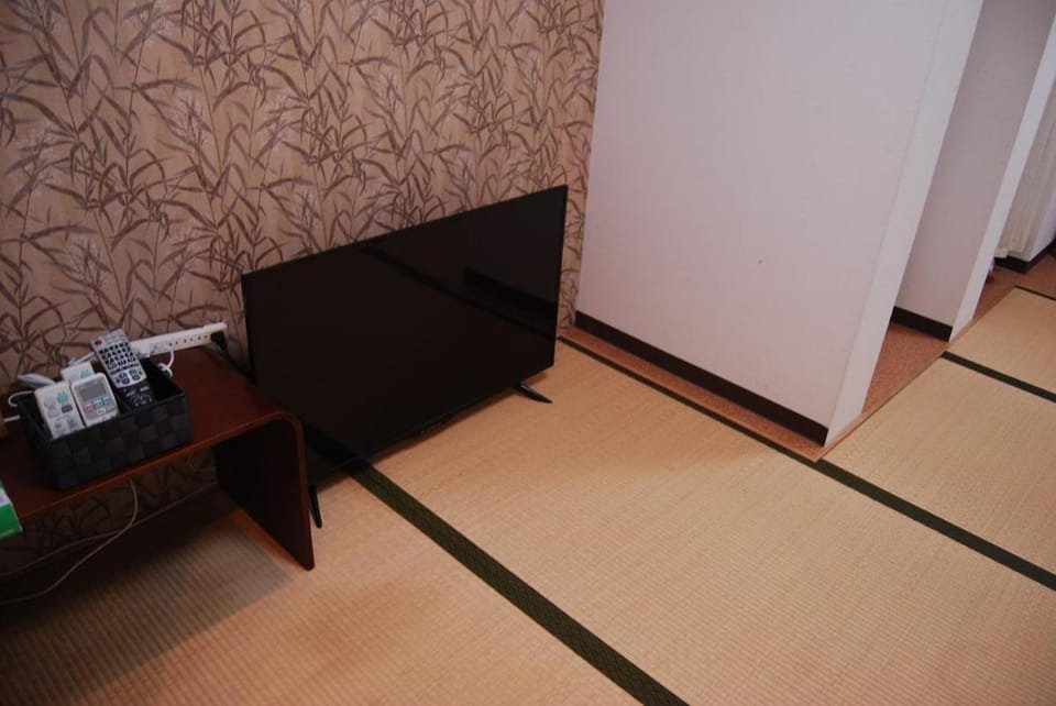 OsakaTengachaya station Private House1天下茶屋駅前貸切家1 Apartment in Osaka