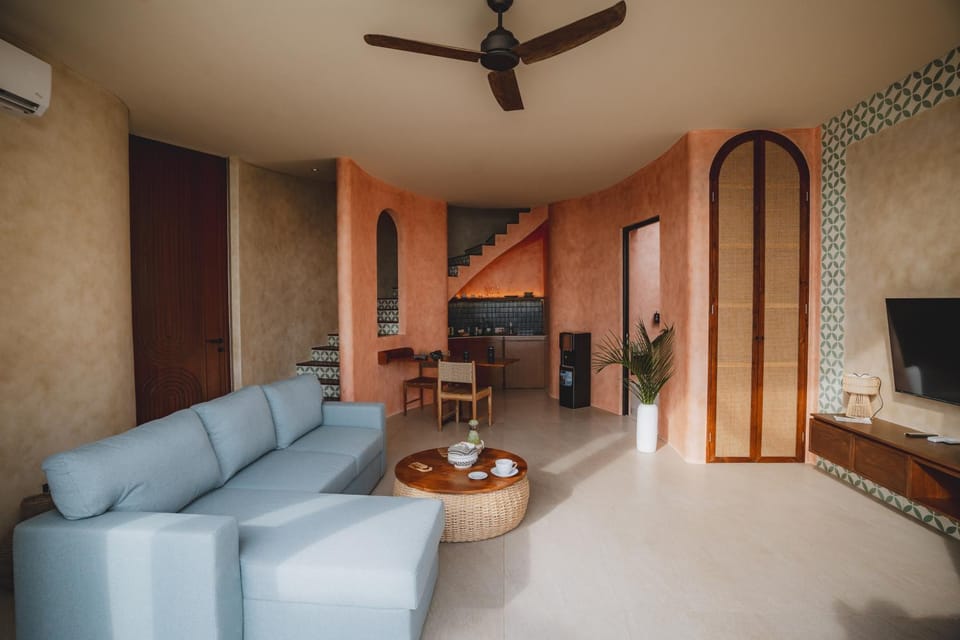 Communal lounge/ TV room, TV and multimedia, Kitchen or kitchenette, Living room, Seating area, kitchen