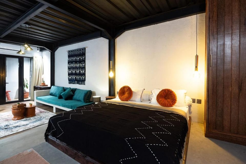 Warehouse Loft - Chic industrial aesthetic loft Apartment in North Kuta