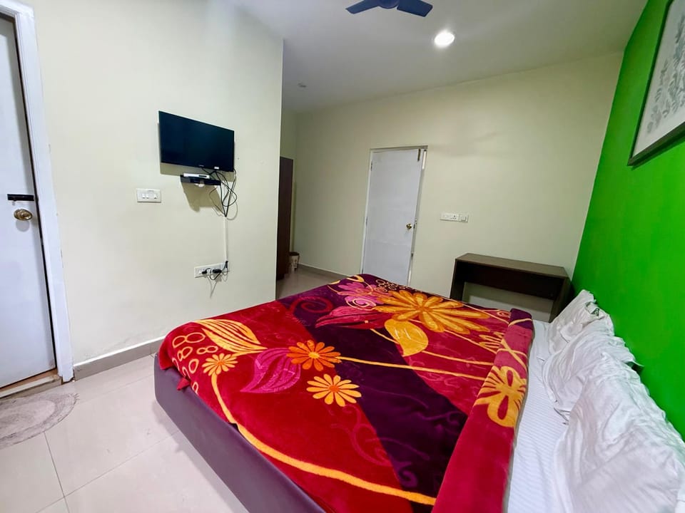 NILGIRIS Inn Hotel in Kerala