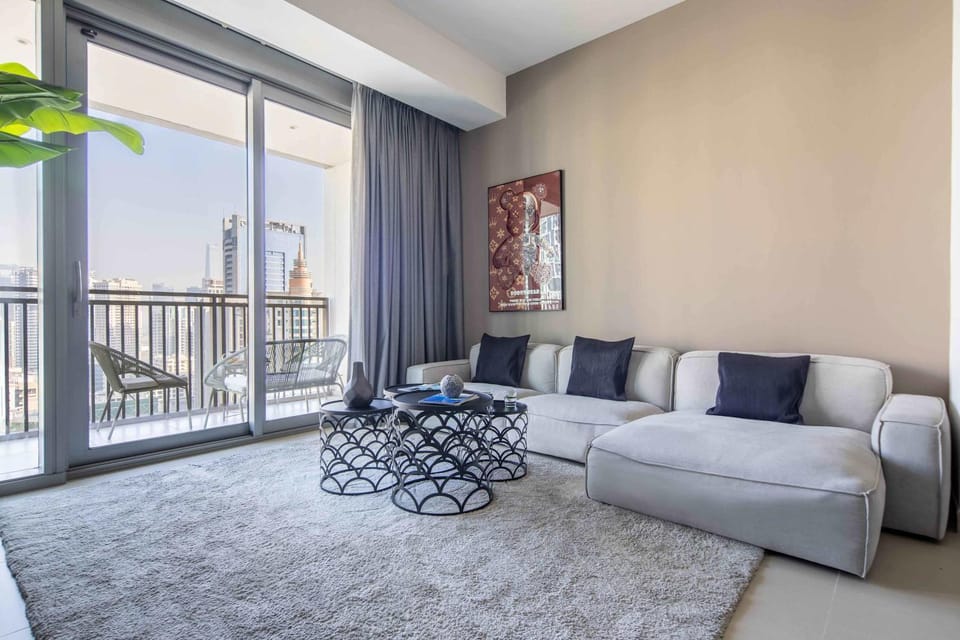 View (from property/room), Living room, Seating area