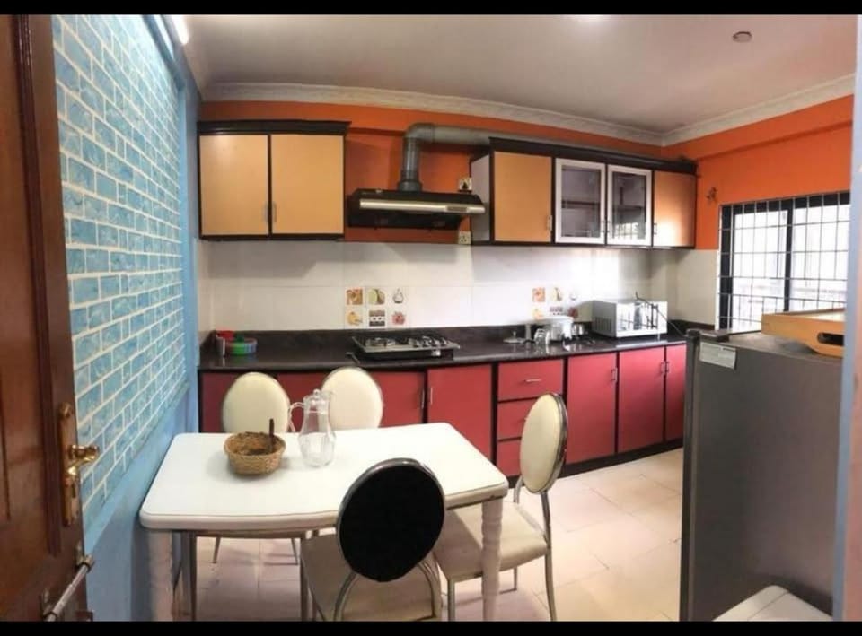 Kitchen or kitchenette, kitchen