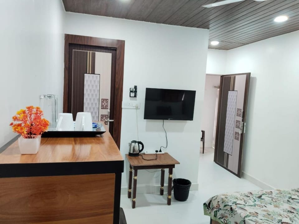 ANAND RETREAT GUEST HOUsE Bed and Breakfast in Bangladesh
