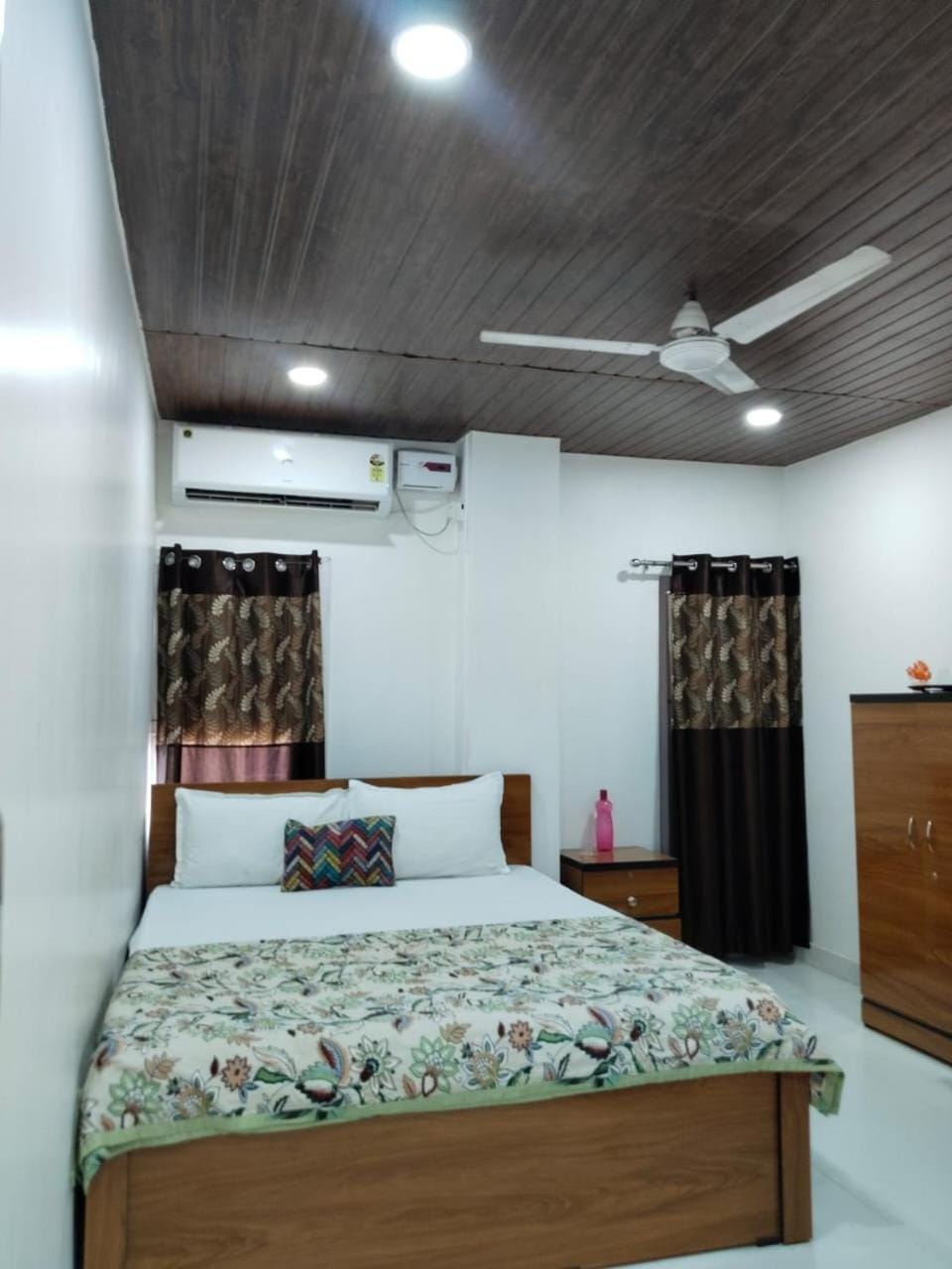 ANAND RETREAT GUEST HOUsE Bed and Breakfast in Bangladesh