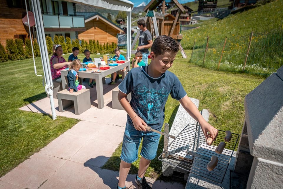 Spring, Summer, BBQ facilities, Children play ground, Garden, Autumn, children, Family