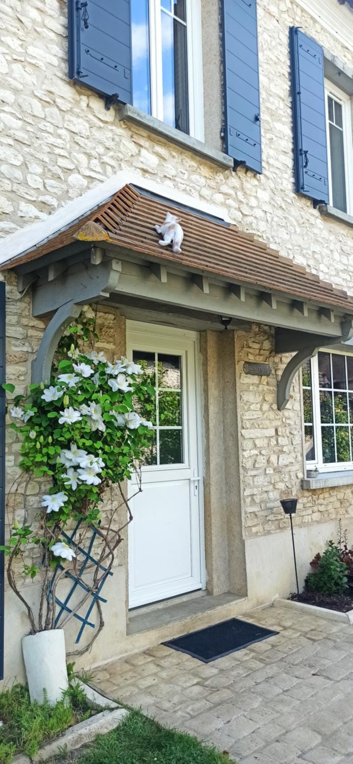Le presbytère de Bueil - Gite 8 pers - 5 couchages House in Normandy