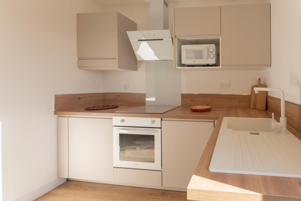 Kitchen or kitchenette, stove