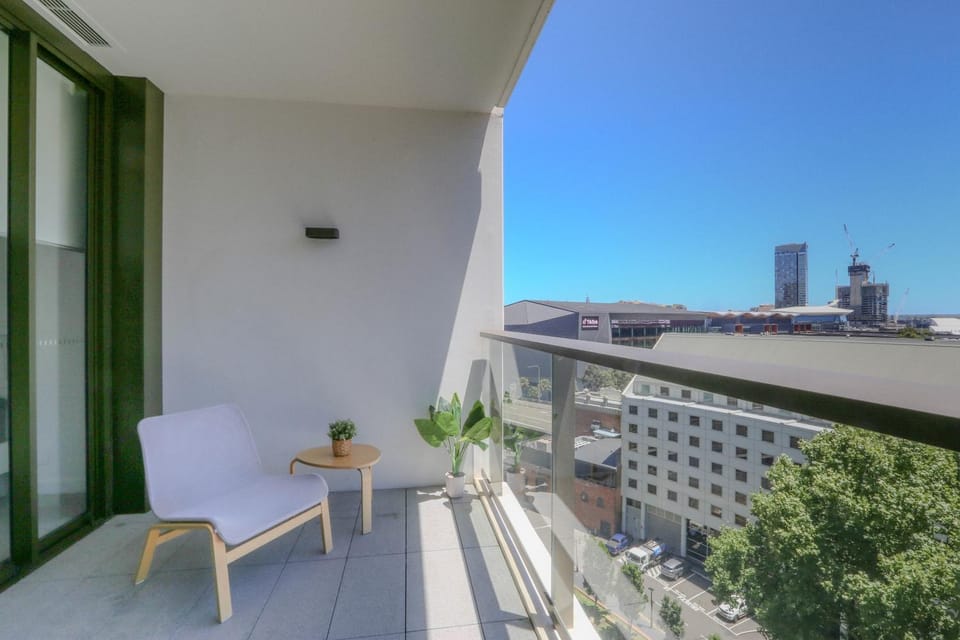 Modern 3BR Apt Walk to Darling Harbour & ICC & CBD Apartment in Surry Hills