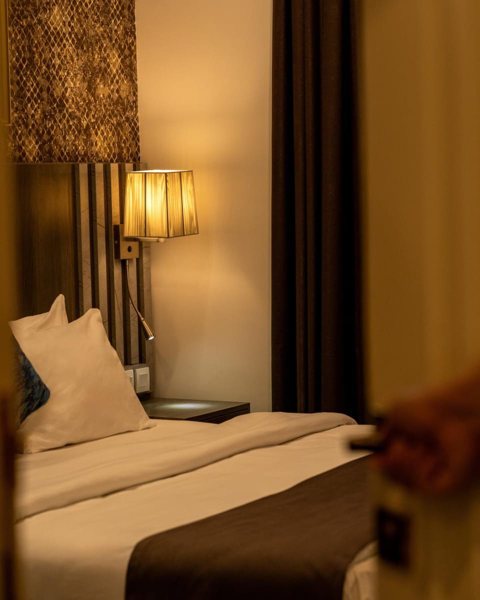 Bed, Night, Bedroom