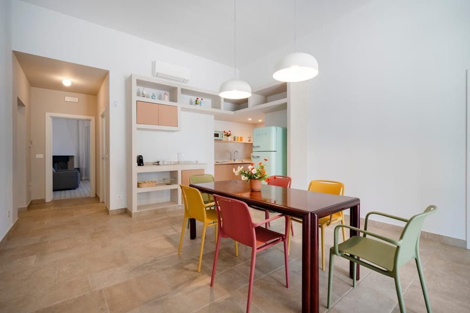 Property building, Kitchen or kitchenette, Living room