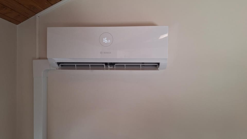 Living room, air conditioner