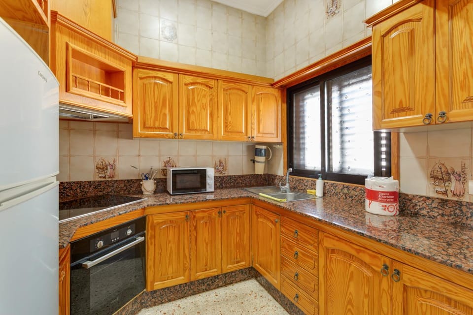 Kitchen or kitchenette, Living room