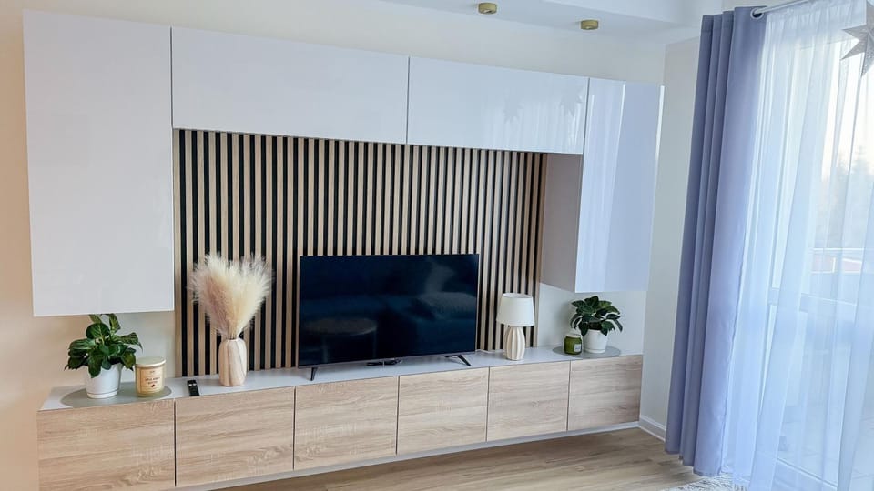 Communal lounge/ TV room, TV and multimedia, Evening entertainment