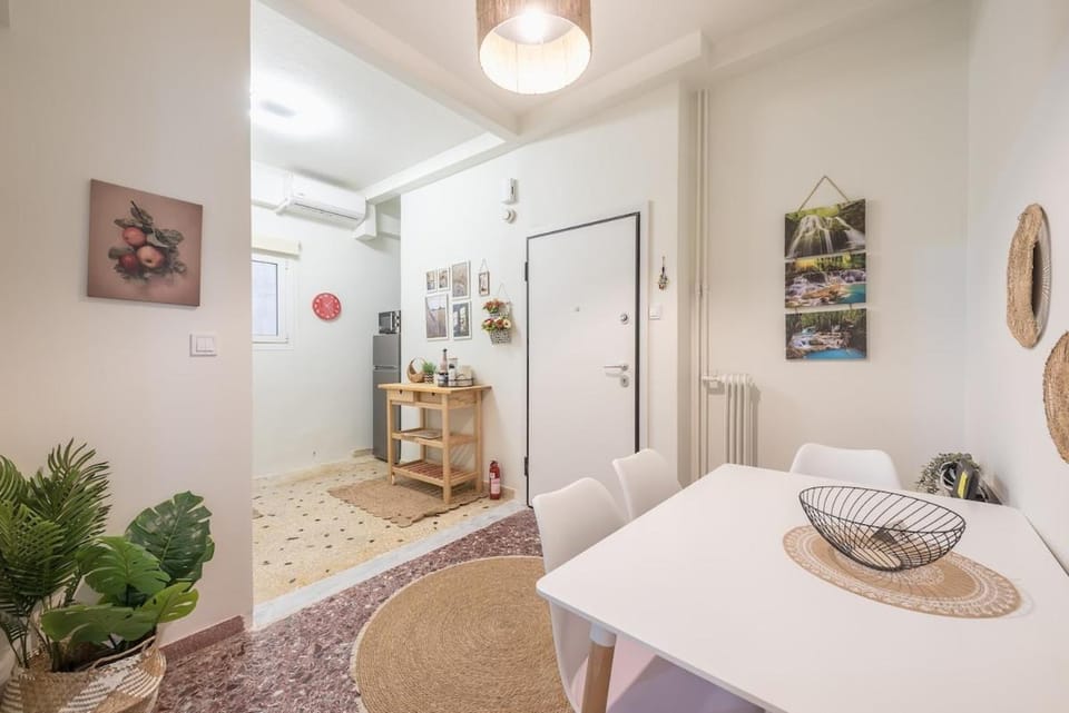 Zen sunny, Zografou Apartment in Athens