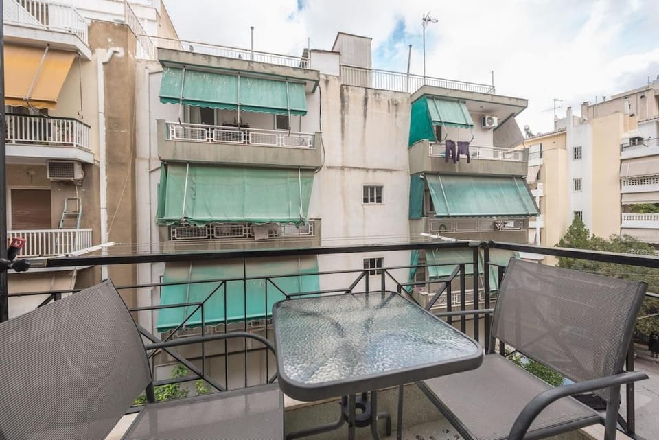Zen sunny, Zografou Apartment in Athens