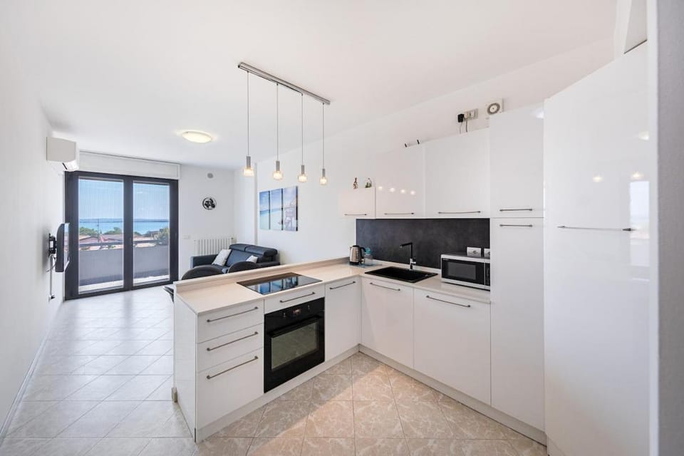 Garda SI lake view with pool Apartment in Desenzano del Garda