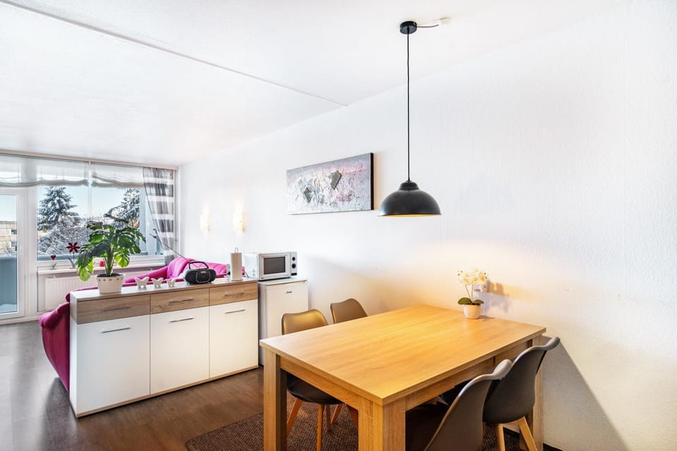 Property building, Kitchen or kitchenette, Living room