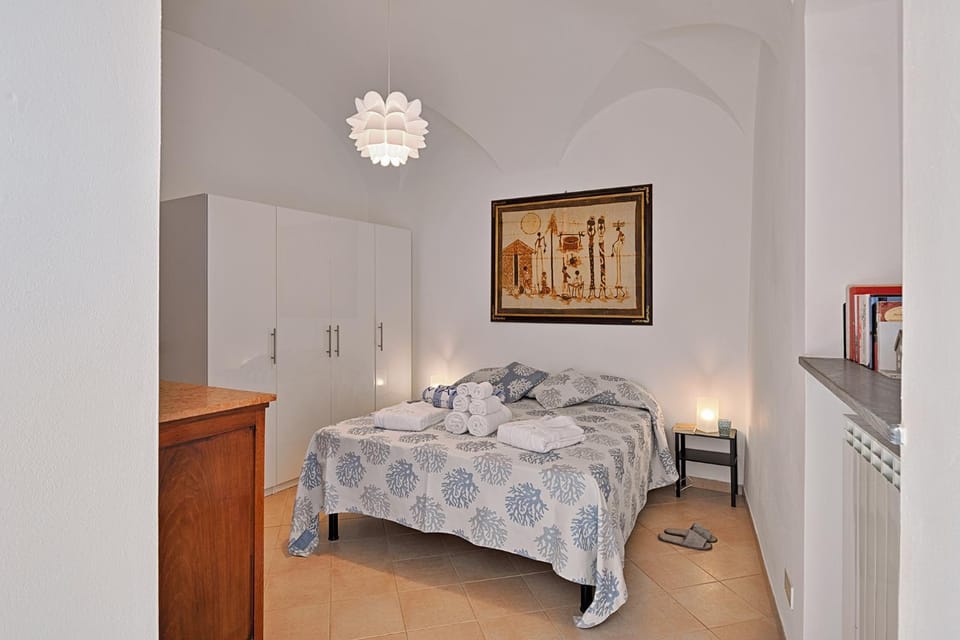 Bed, Photo of the whole room, Bedroom, towels, wardrobe