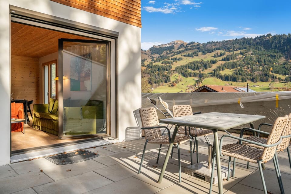 Spring, Balcony/Terrace, Seating area