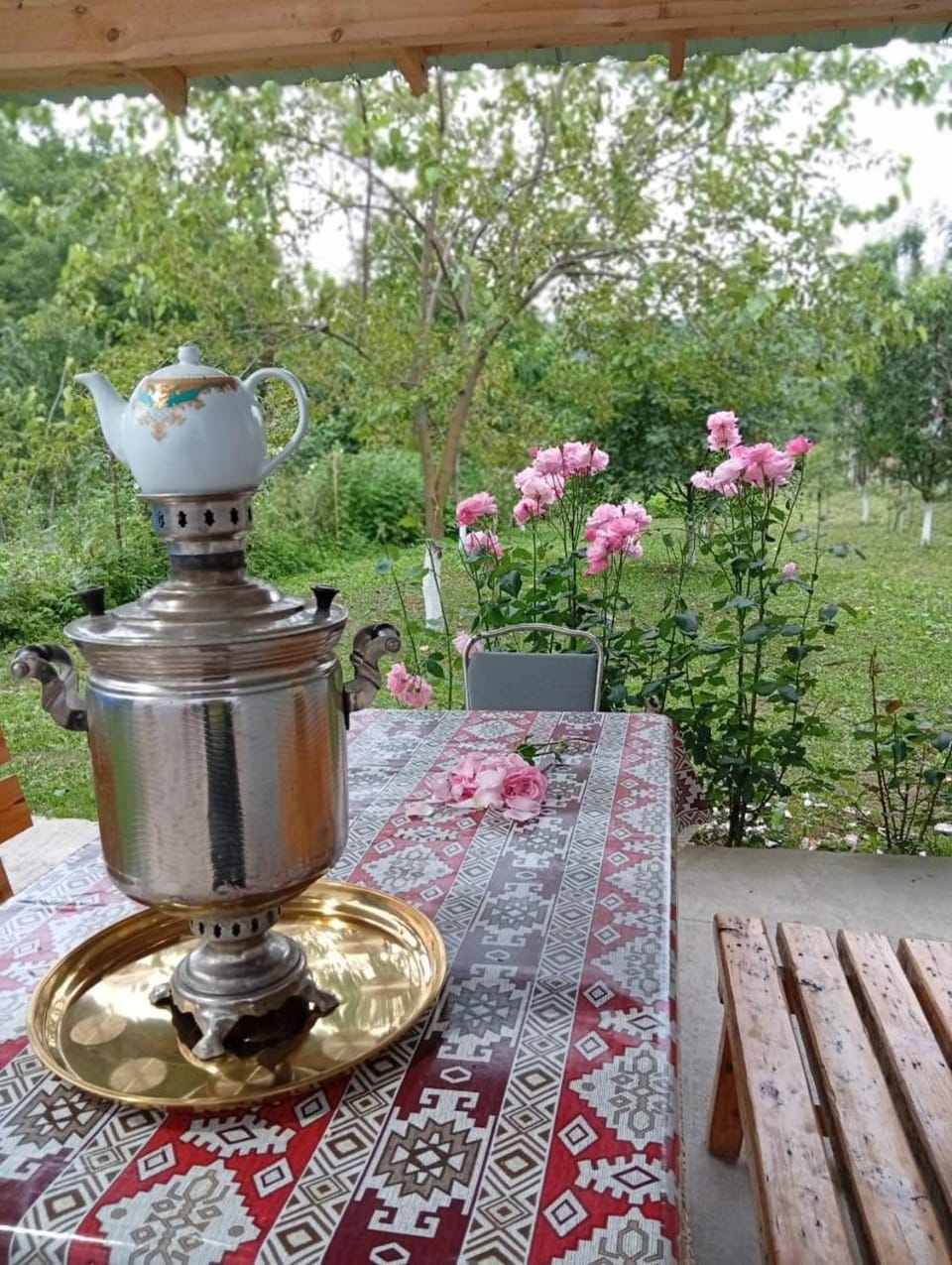 Patio, Spring, Day, Garden, Dining area, Garden view
