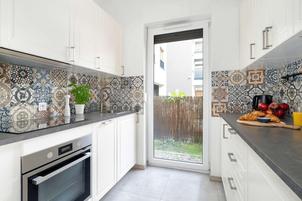 Kitchen or kitchenette, stove