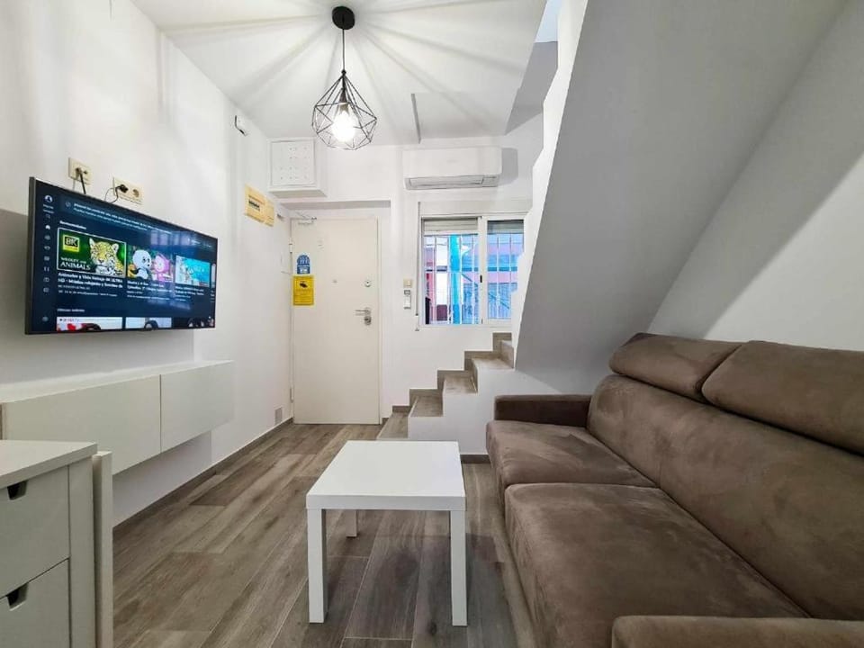 TV and multimedia, air conditioner