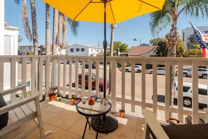 Patio, Balcony/Terrace, Seating area