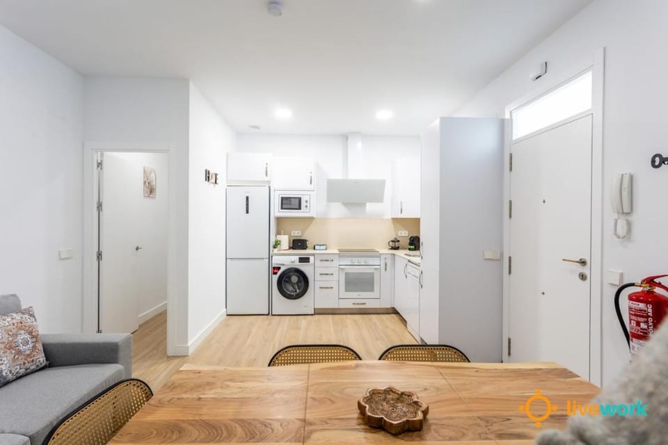 Living room, dishwasher, oven, stove, washing machine