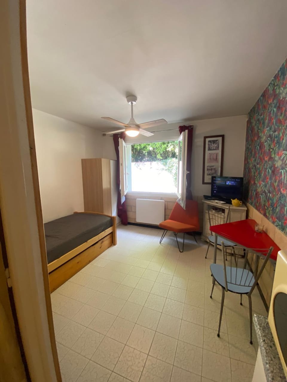 Petit nid Apartment in Saint-Cyr-sur-Loire