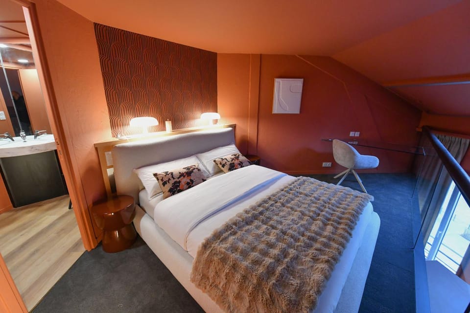 Bed, Kitchen or kitchenette, Photo of the whole room, Bedroom, minibar