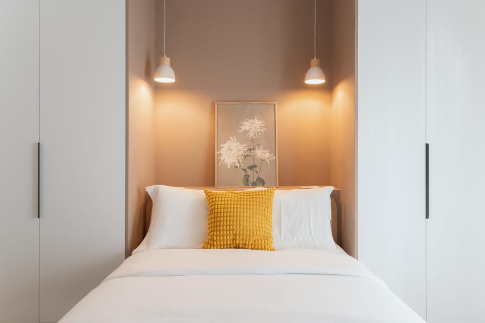 Cozy 2BR Apartment Warm, Bright & Steps to Metro Apartment in Athens