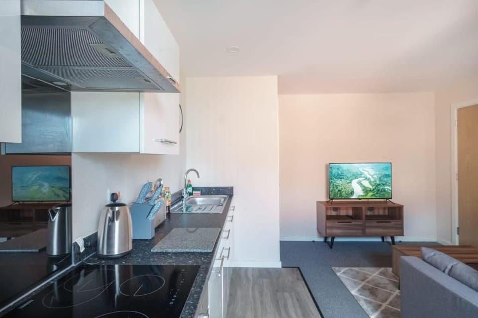 Apartment for 2 Salford All Amenities Apartment in Salford