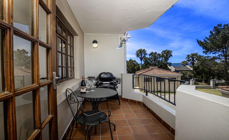 A Whale of a Time Knysna Apartment in Knysna