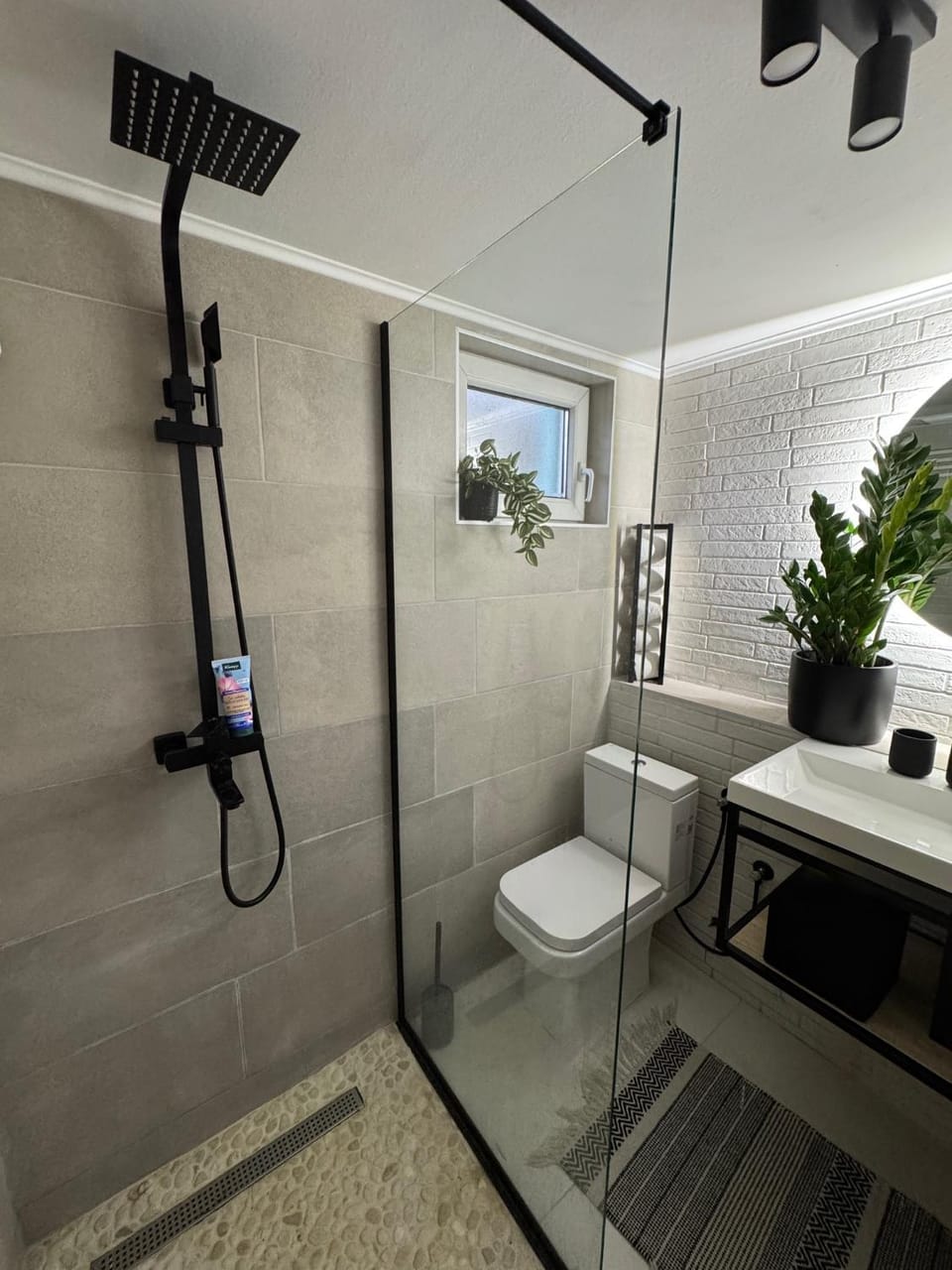 Shower, Bathroom