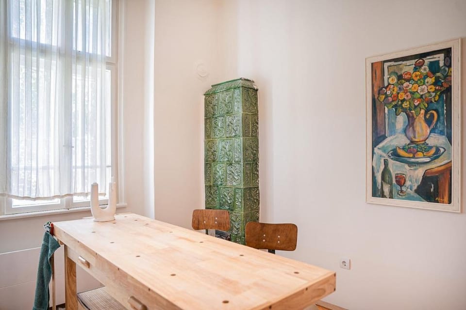 Decorative detail, Dining area