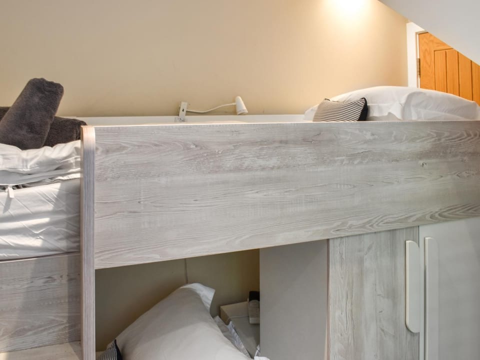 bunk bed