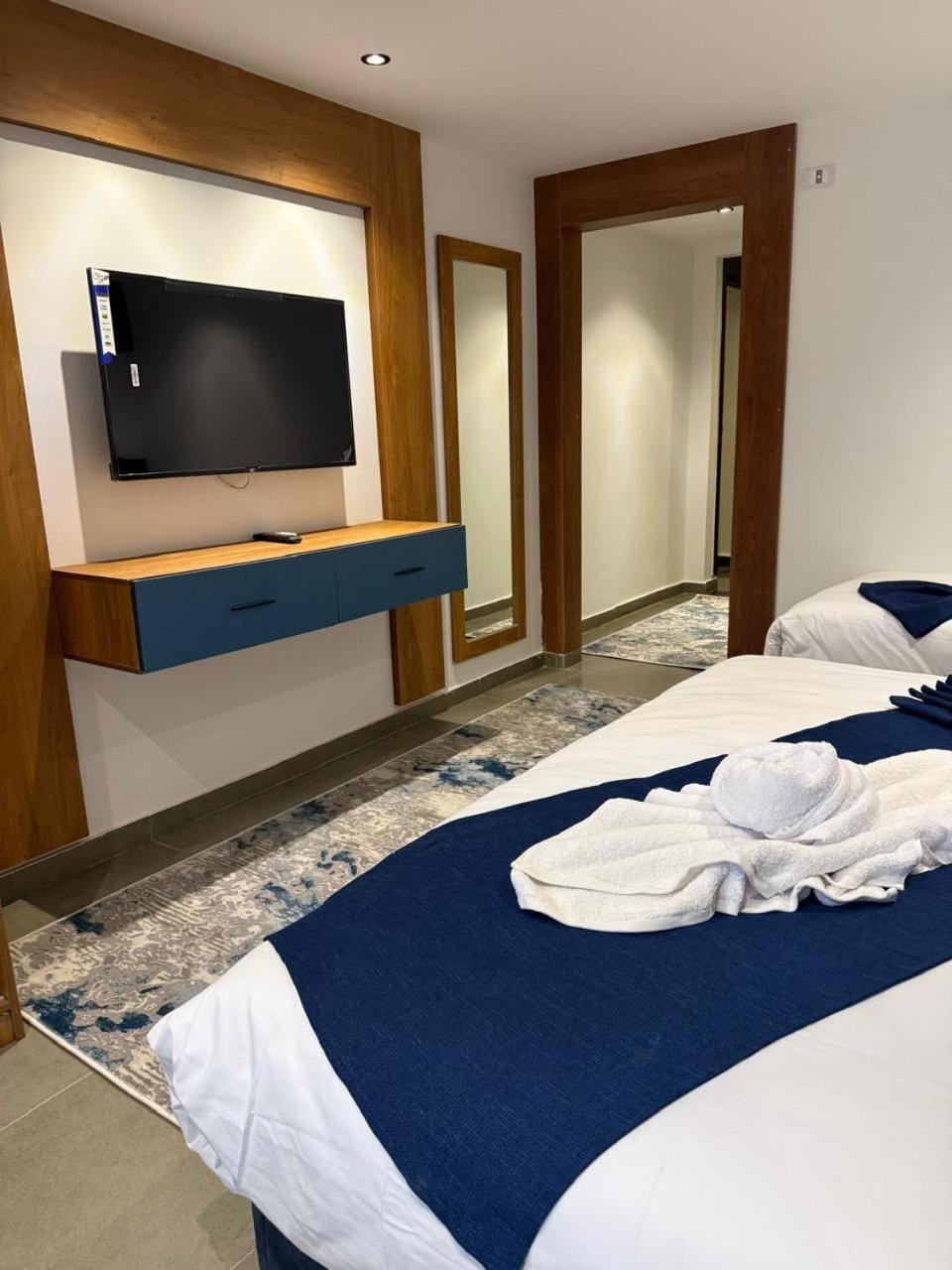 TV and multimedia, Photo of the whole room, Bedroom