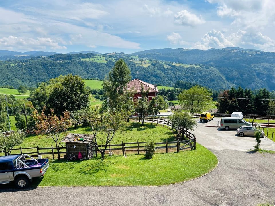 Natural landscape, Balcony/Terrace, Balcony/Terrace, Garden view, Mountain view, Mountain view