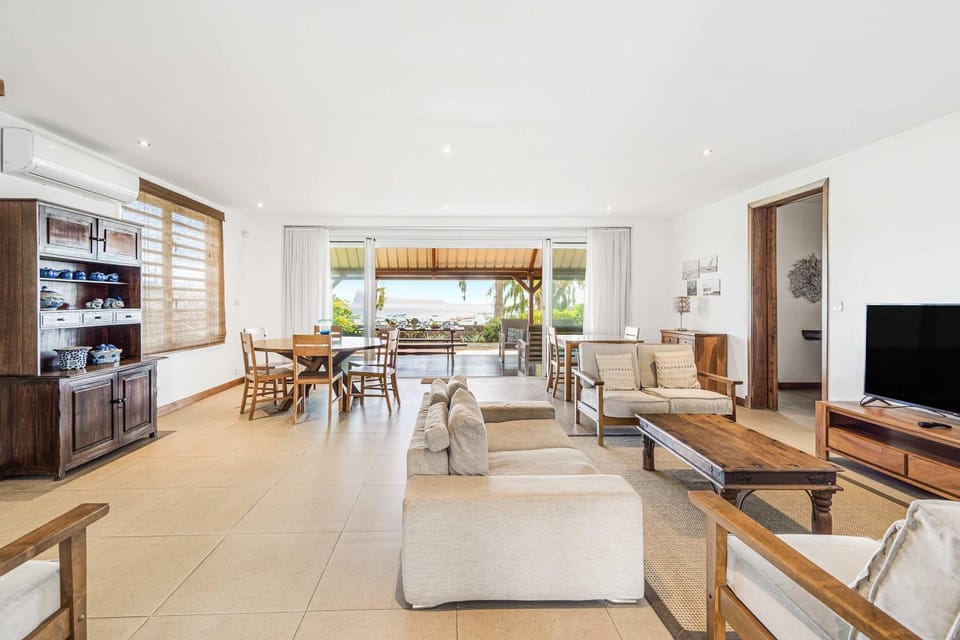 Villa Satori - Sejour d'exception au bord de l'eau Villa in Rivière du Rempart District, Mauritius