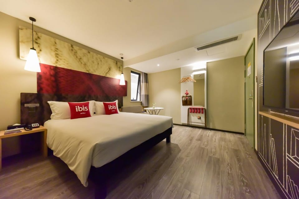 Ibis Guangzhou Pazhou Convention and Exhibition Center Haizhu Wetland Park Hotel in Guangzhou