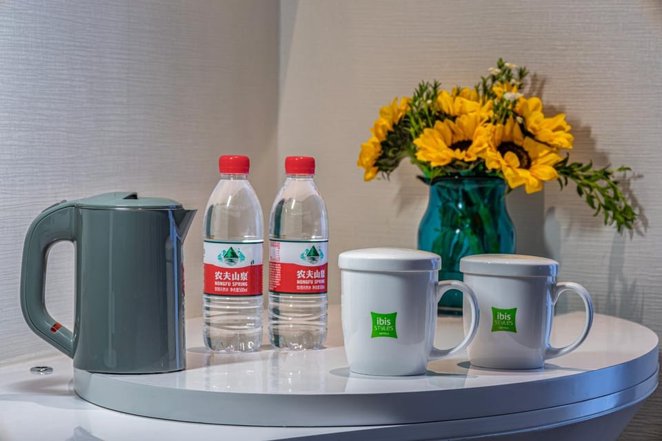 Coffee/tea facilities, Decorative detail