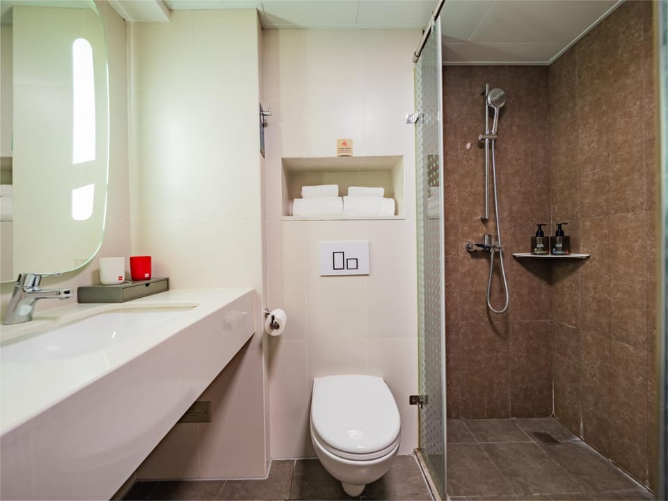 Toilet, Bathroom