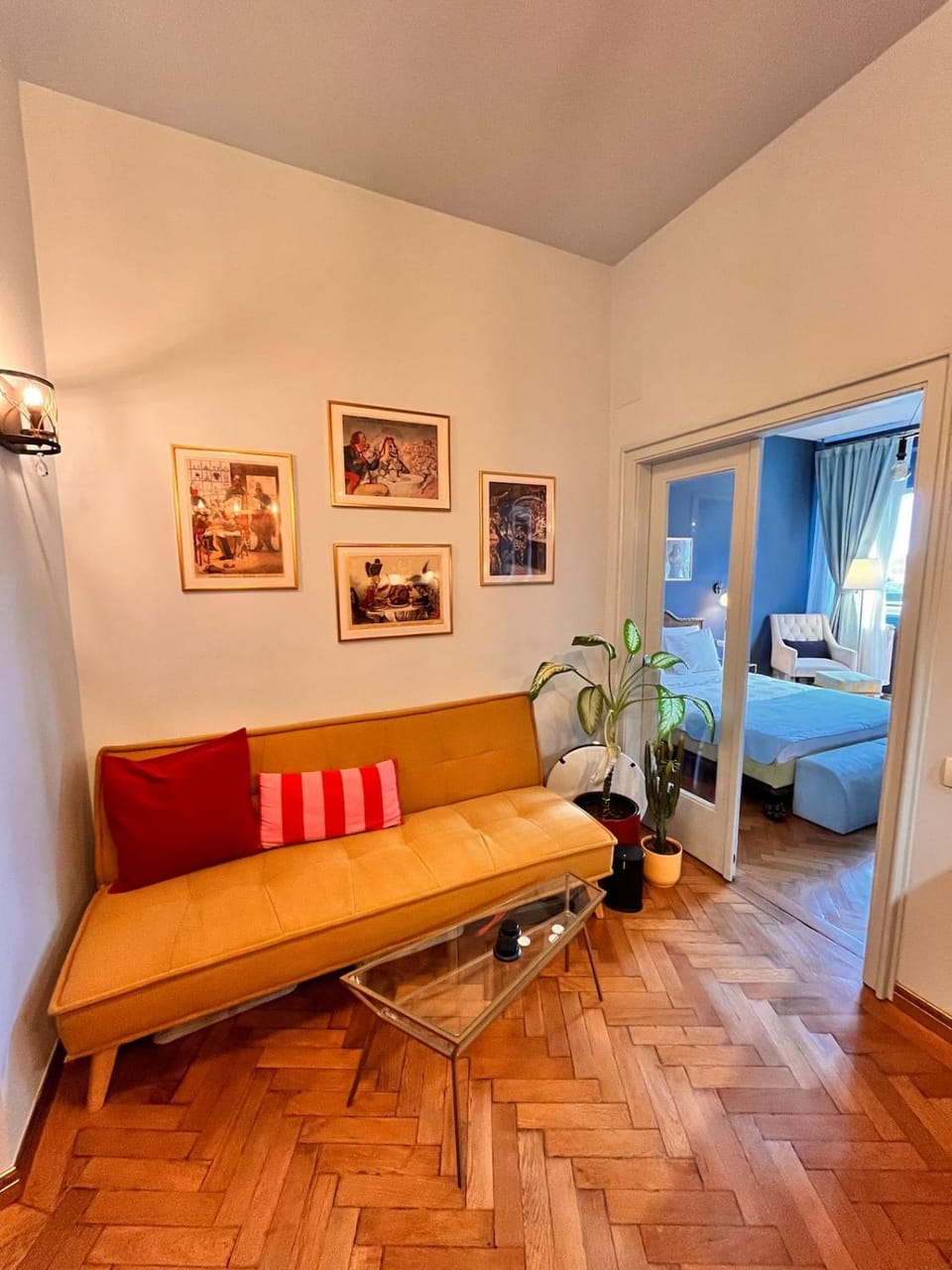 Living room, Photo of the whole room, Seating area