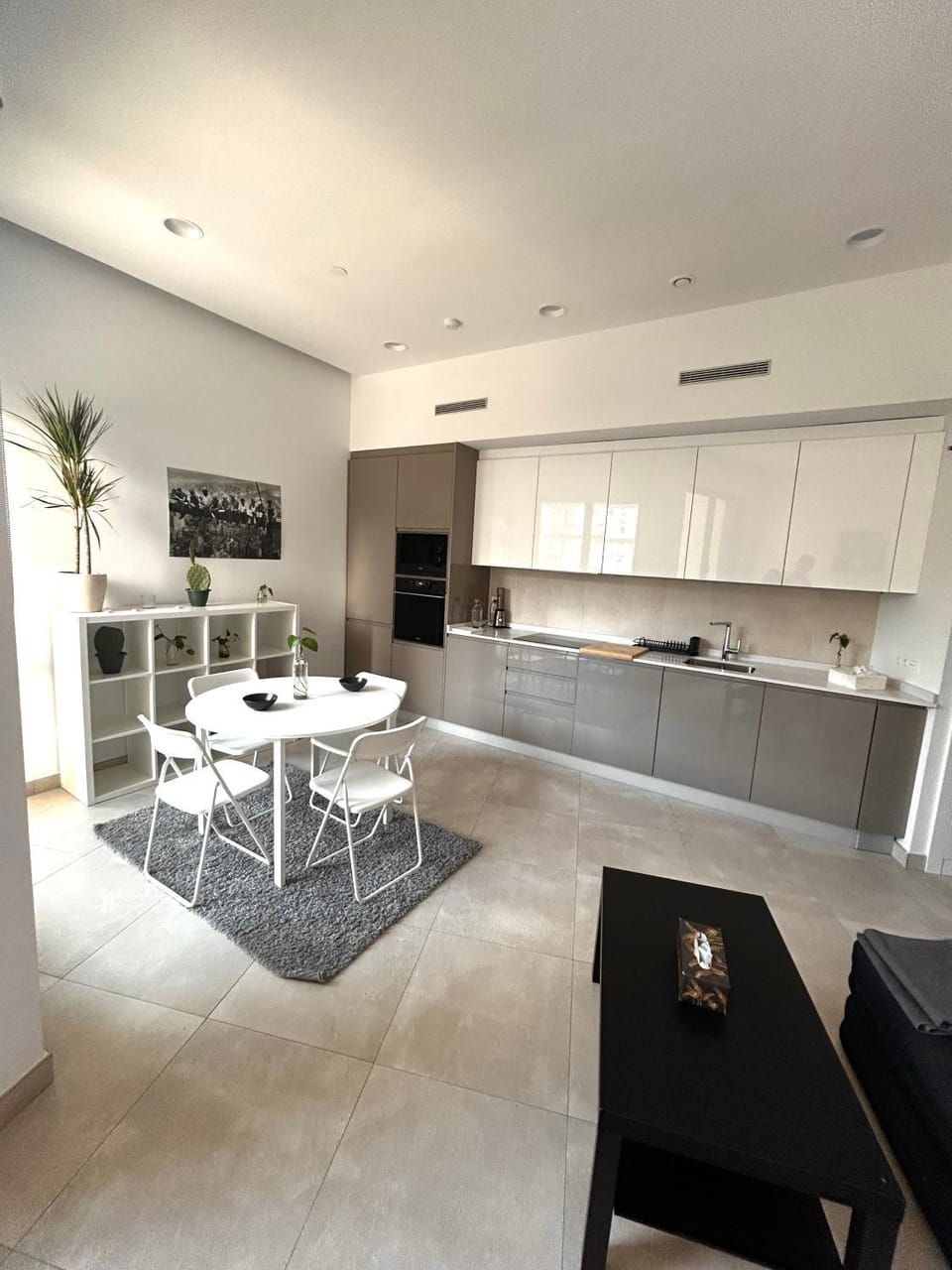 APARTAMENTO COMPLETO CON PISCINA, GYM y COWORK Apartment in Madrid