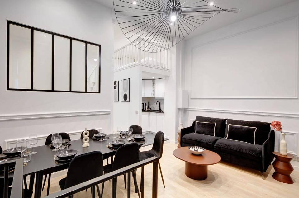 Duplex Prestige avec Billard et Baignoire Apartment in Paris
