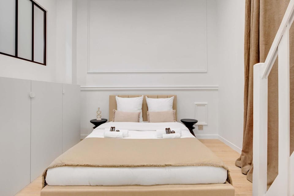 Duplex Prestige avec Billard et Baignoire Apartment in Paris