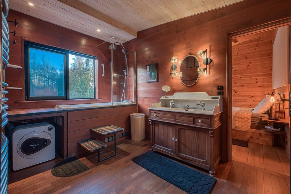 Bathroom, Bath